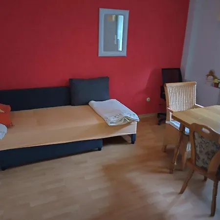 Quiet Rustic 70qm South Full Furniture Near Ubahn Bus *